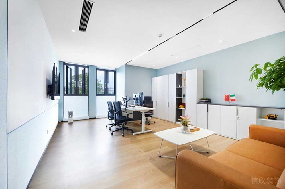深圳南山區(qū)酷派大廈現(xiàn)代風格辦公室裝修經理辦公室 深圳南山區(qū)酷派大廈現(xiàn)代風格辦公室裝修經理辦公室