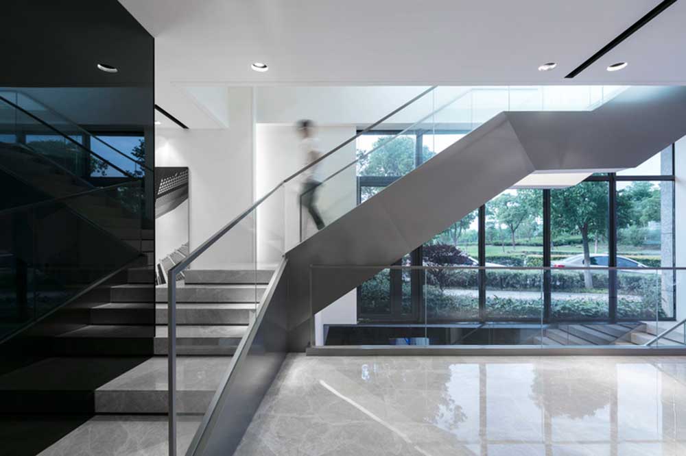 大鵬新區(qū)鑫園廣場現(xiàn)代風格辦公室裝修樓梯廳 大鵬新區(qū)鑫園廣場現(xiàn)代風格辦公室裝修樓梯廳