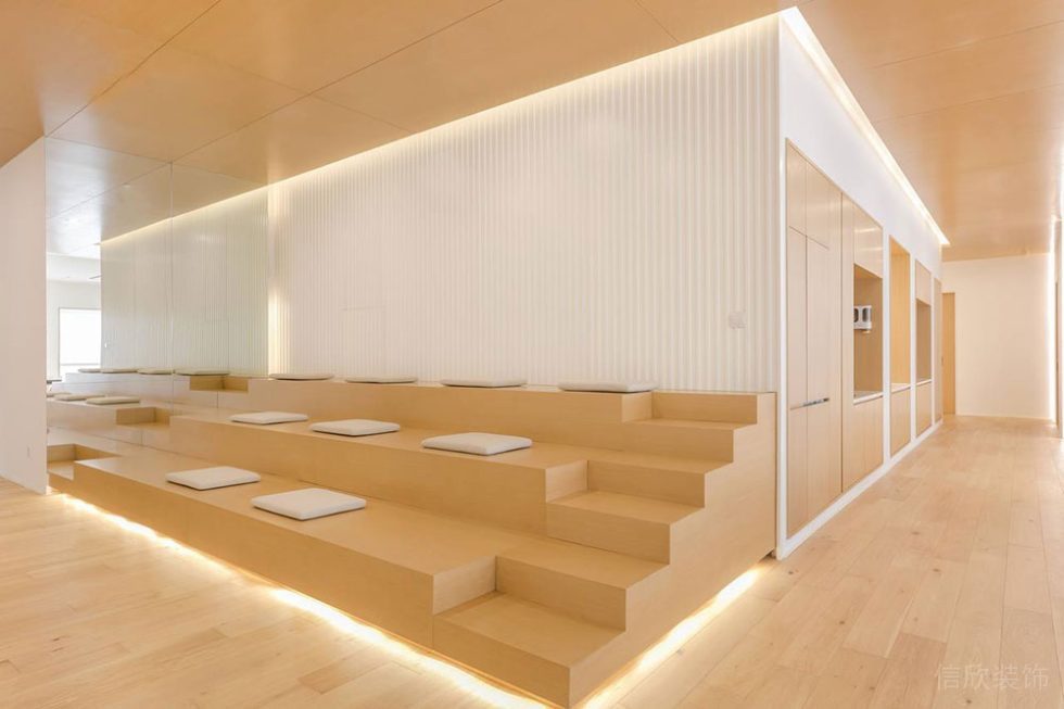 北歐風格辦公空間案例階梯式休閑區(qū)設計裝修圖