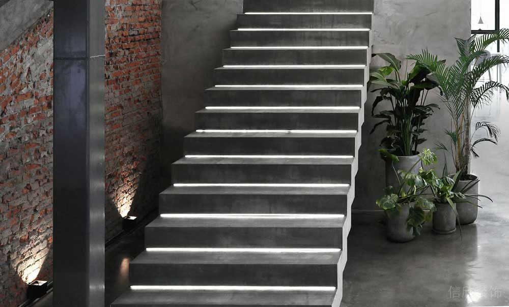 工業(yè)風商務(wù)辦公場所樓梯空間裝修圖