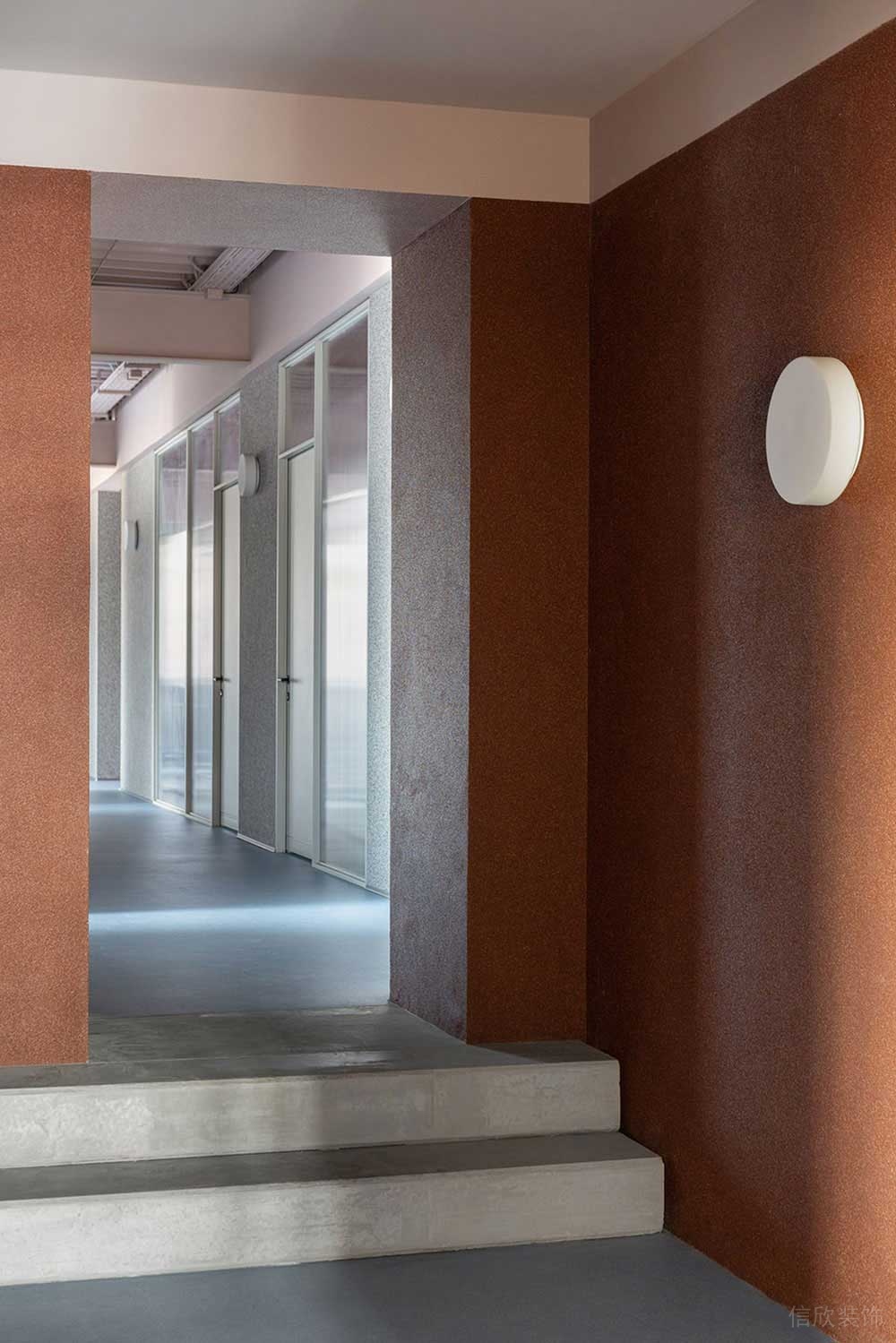 工業(yè)風商務(wù)辦公空間門廊設(shè)計裝修圖