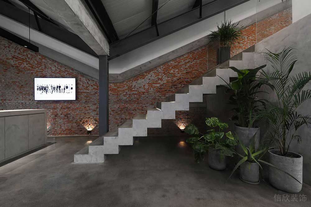 工業(yè)風商務(wù)辦公室樓梯廳空間設(shè)計裝修圖