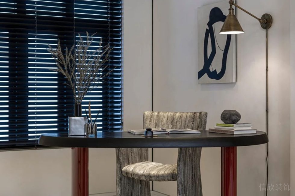 極簡風(fēng)格商務(wù)辦公室經(jīng)理辦公區(qū)裝修圖