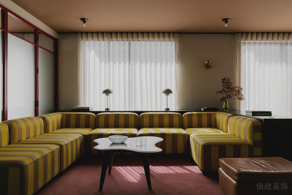 簡(jiǎn)約風(fēng)格商務(wù)辦公場(chǎng)所接待室案例裝修圖