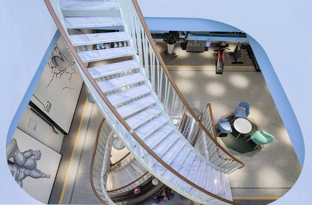 現(xiàn)代北歐風商務辦公場所樓梯廳空間設計裝修圖