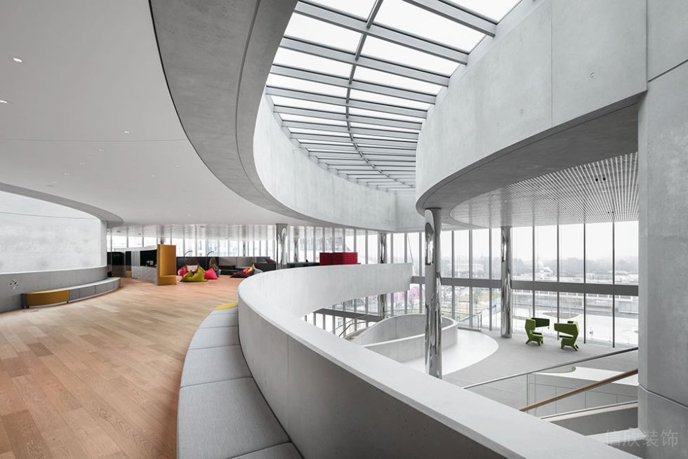 現(xiàn)代風(fēng)格辦公空間案例廊廳設(shè)計(jì)裝修圖