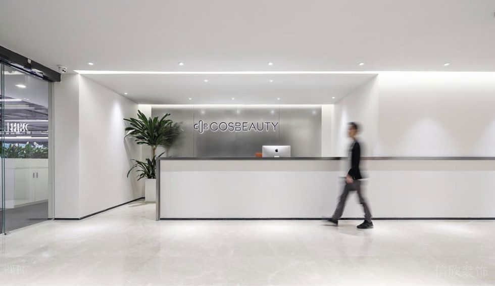 現(xiàn)代風格辦公室服務大廳空間裝修圖