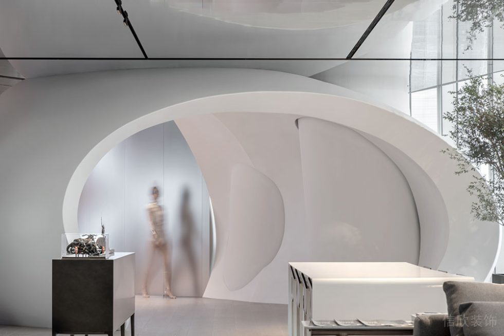 現(xiàn)代風格辦公室入口門廊裝修圖