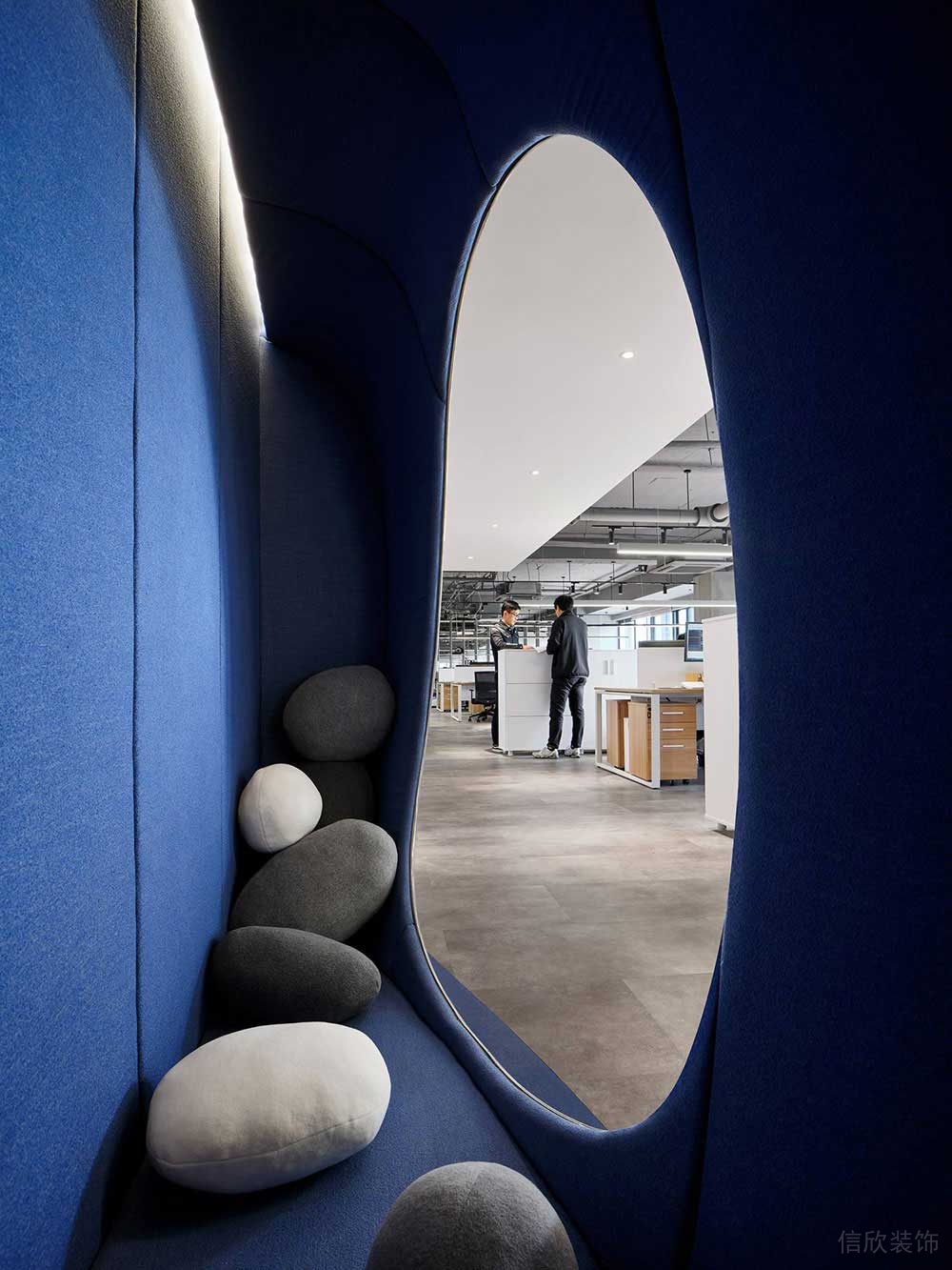 現(xiàn)代風格公共辦公室特色休息區(qū)裝修圖