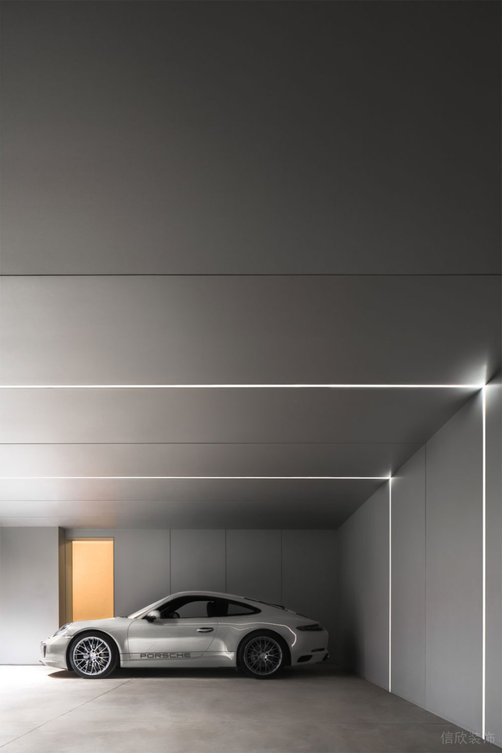 現(xiàn)代風(fēng)格商務(wù)辦公場所車庫裝修圖