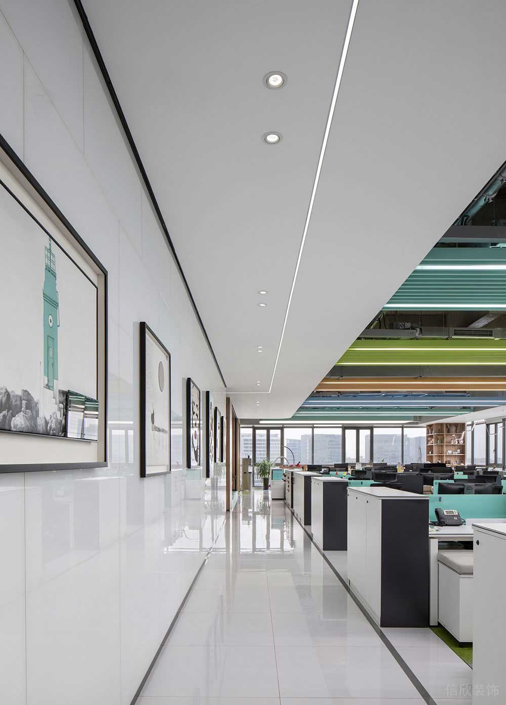 現(xiàn)代風格商務辦公空間過道設計裝修圖