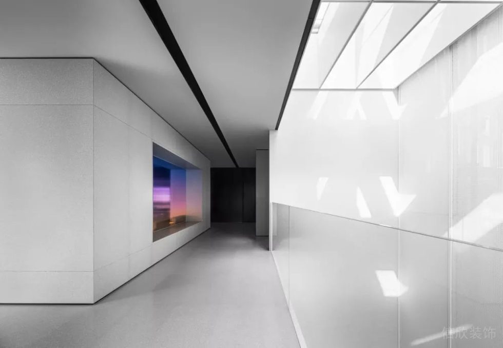 現(xiàn)代風格商務辦公空間公共過廊設計裝修圖