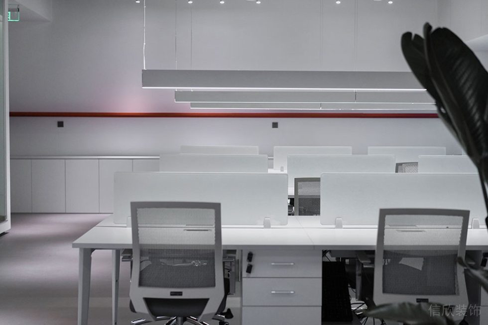 現(xiàn)代風(fēng)格商務(wù)辦公空間工作區(qū)裝修圖