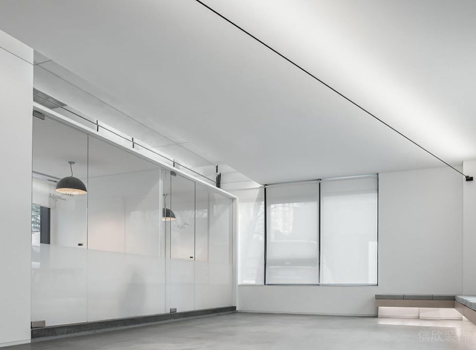 現(xiàn)代風格商務辦公空間廊廳休息區(qū)裝修圖