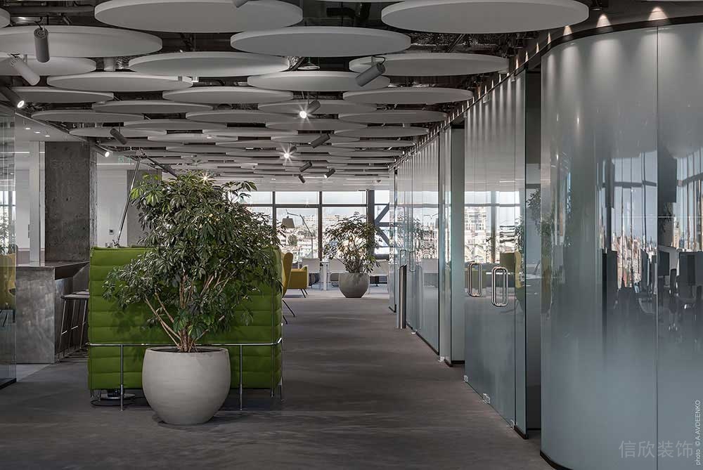 現(xiàn)代工業(yè)風(fēng)辦公室過廊空間設(shè)計裝修圖