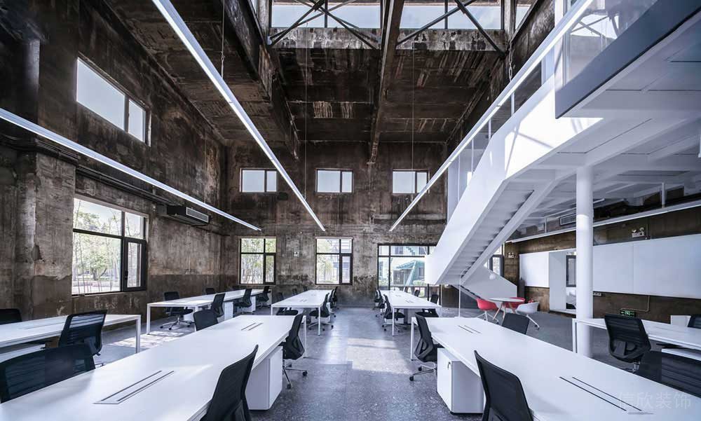 現(xiàn)代工業(yè)風(fēng)商務(wù)辦公室多功能辦公廳裝修圖