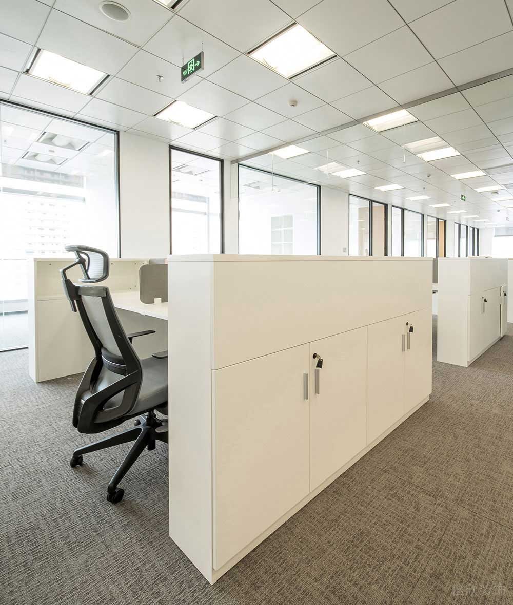 現(xiàn)代簡(jiǎn)約風(fēng)格辦公空間案例辦公區(qū)裝修圖