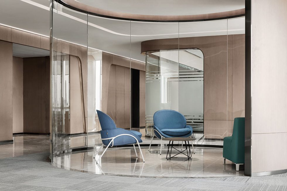 現(xiàn)代簡(jiǎn)約風(fēng)格辦公空間玻璃房接待洽談室裝修圖