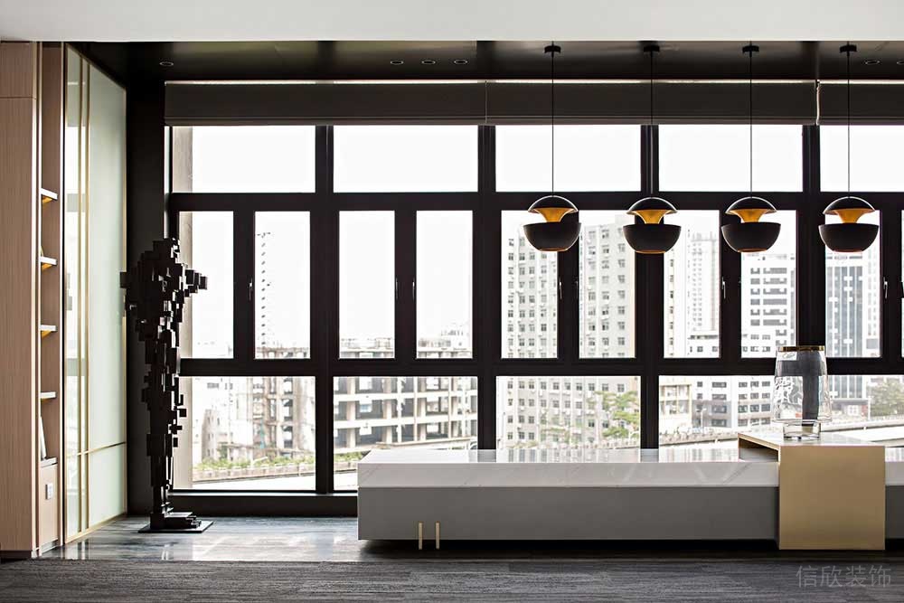 現(xiàn)代簡約風(fēng)格辦公室休息區(qū)裝修圖