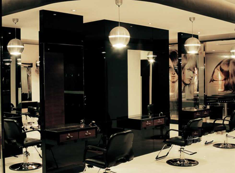 深圳發(fā)型設(shè)計(jì)中心剪發(fā)區(qū)