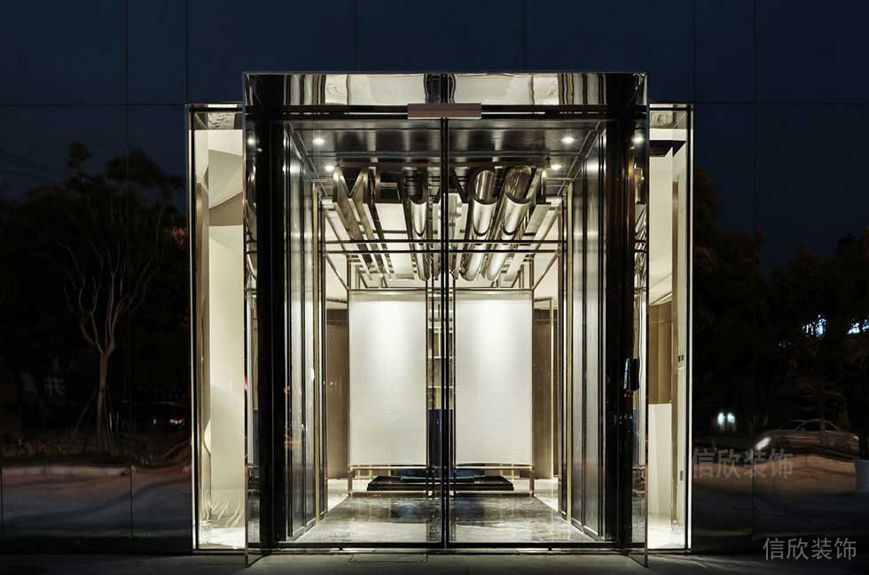 店鋪裝修鎏金設(shè)計(jì)效果圖玻璃墻體隔斷裝修