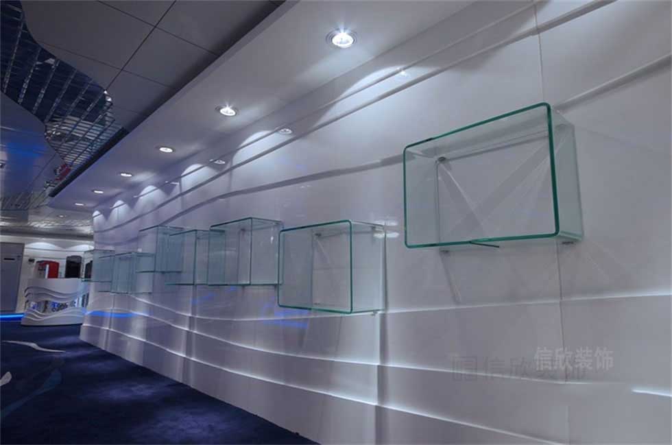 企業(yè)產品展廳走廊裝修設計