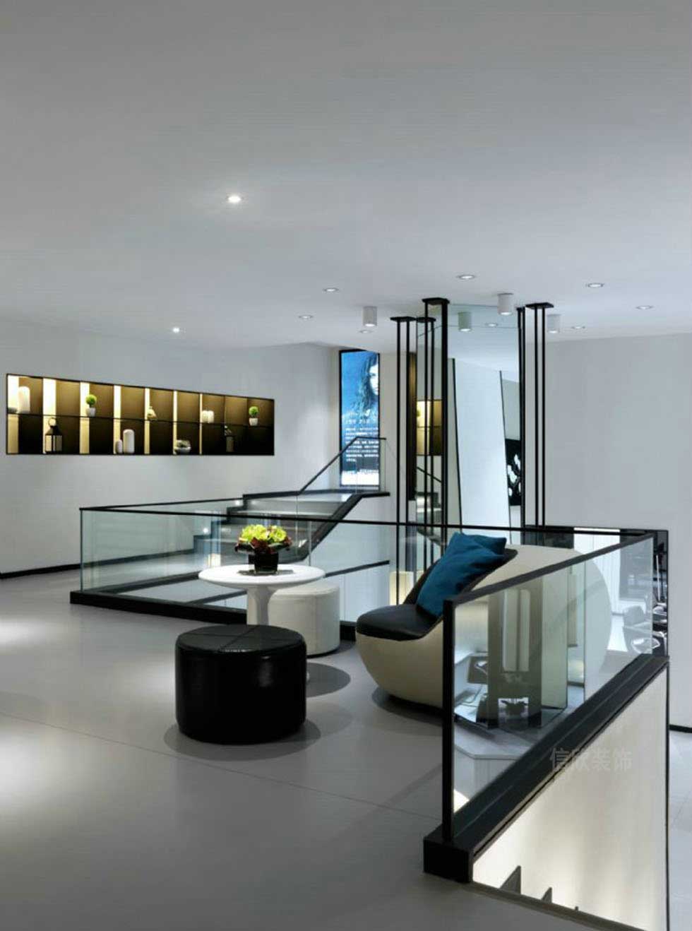 深圳美容美發(fā)店二樓休息區(qū)