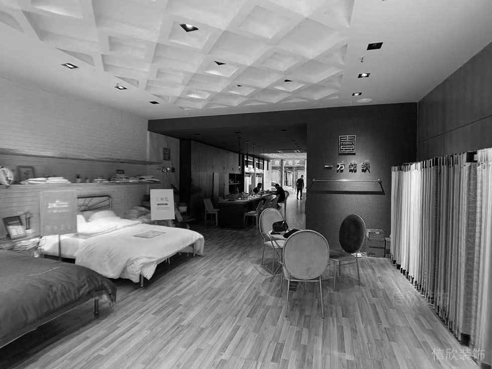 樣板間裝修效果圖木質(zhì)地板休息區(qū)天花鏤空設(shè)計(jì)圖