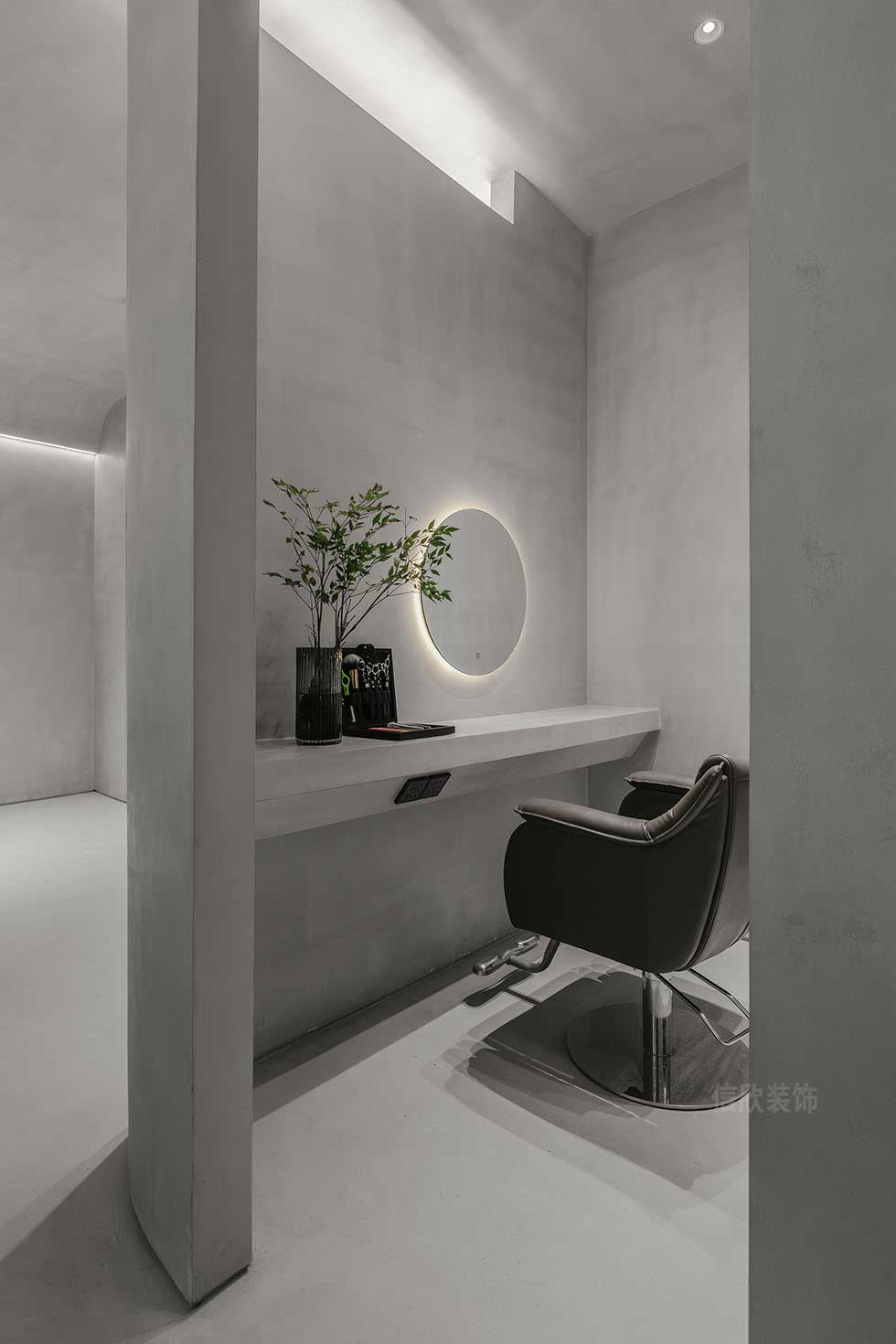 深圳龍崗工業(yè)風(fēng)美發(fā)沙龍剪發(fā)區(qū)裝修設(shè)計(jì)