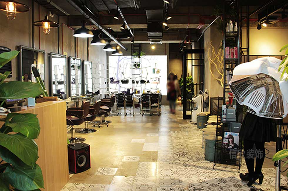 深圳龍崗美發(fā)店大廳裝修設(shè)計