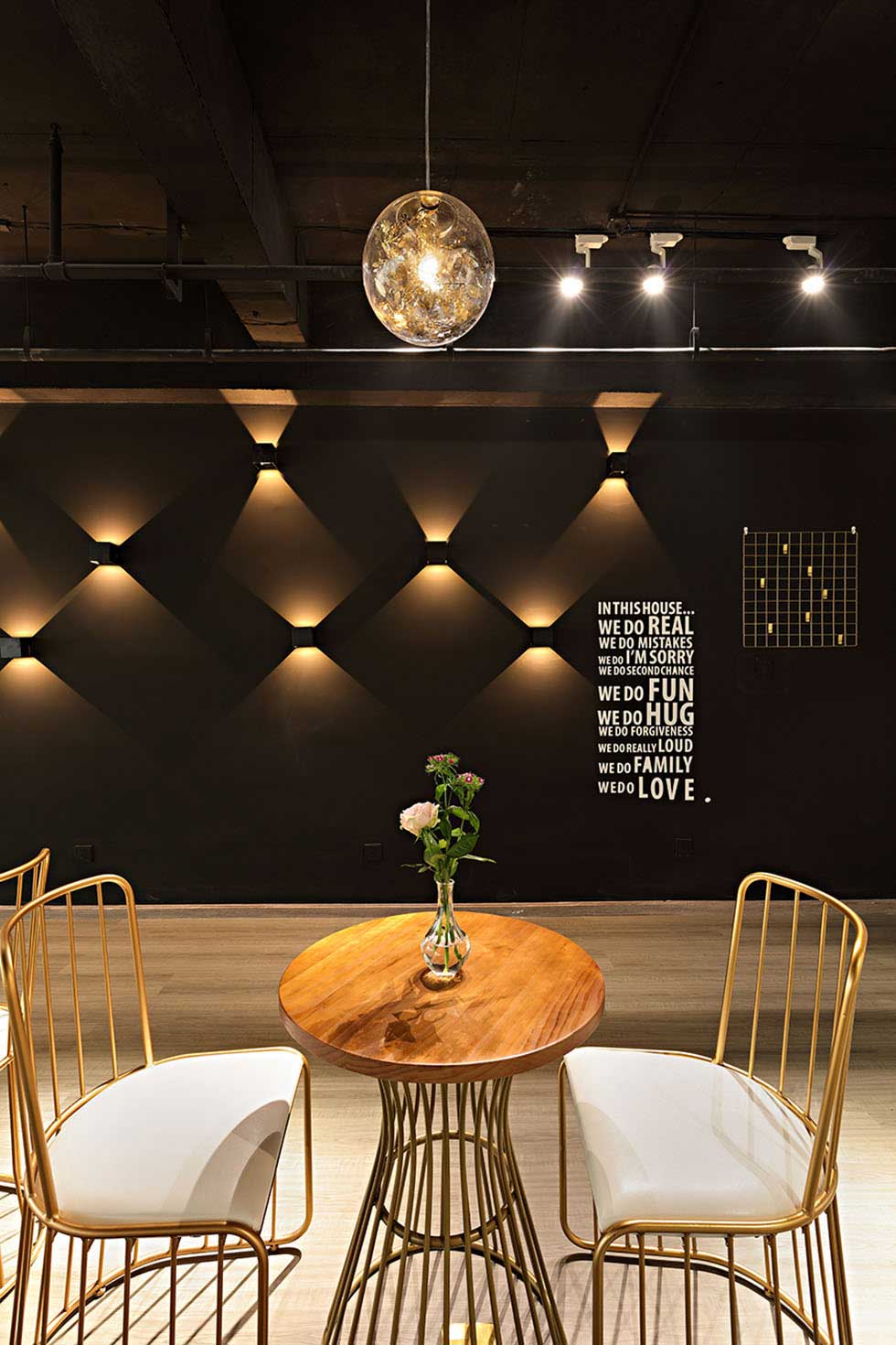 黑色時尚美容店洽談區(qū)裝修設(shè)計(jì)