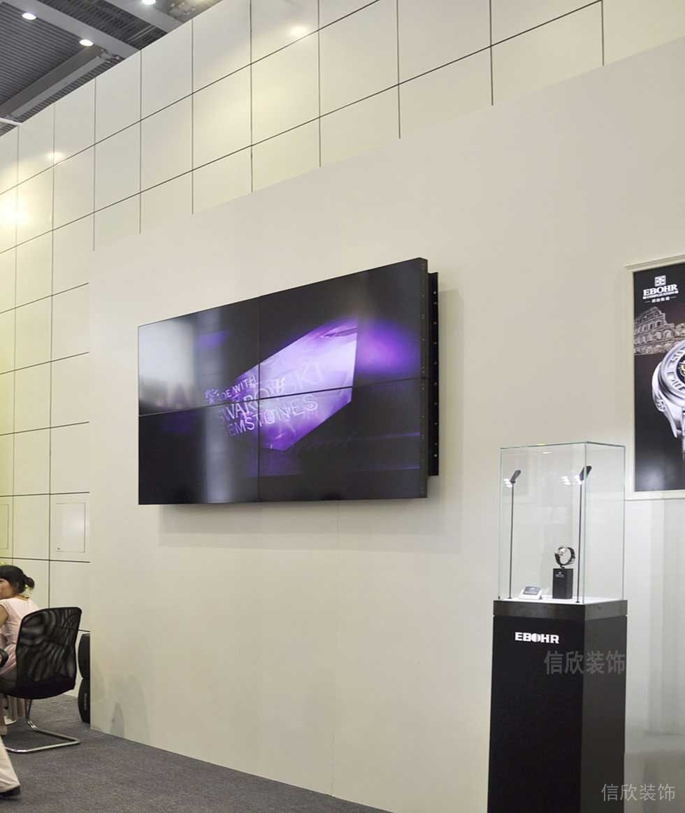 墻體設(shè)計效果圖米白色瓷磚裝修廣告店鋪設(shè)計圖