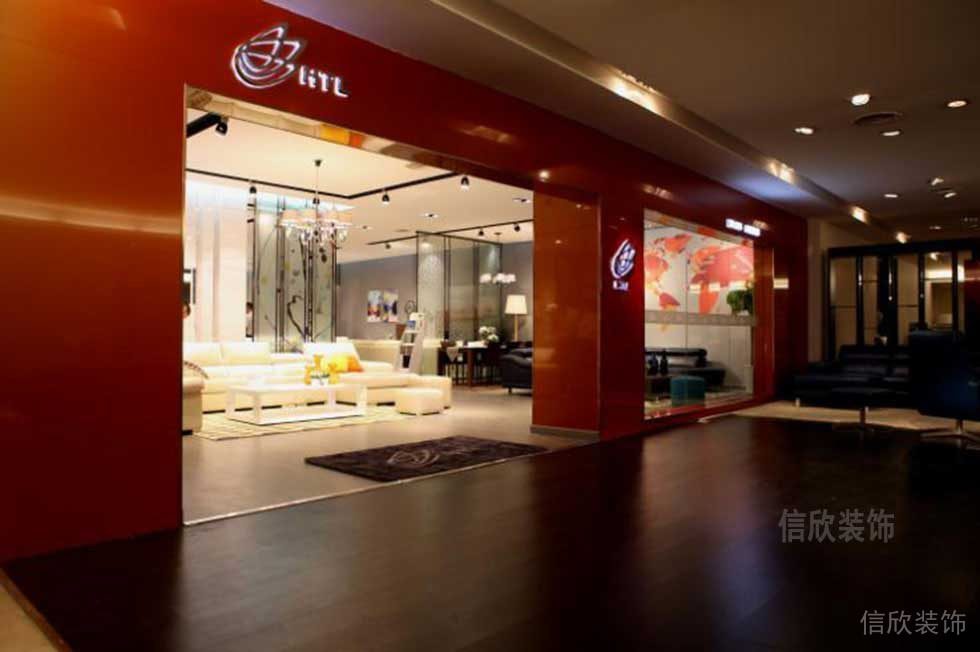 紅色墻體隔斷裝修木質(zhì)地板效果圖家具店效果