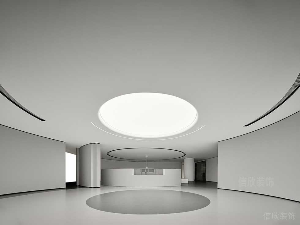 極簡(jiǎn)風(fēng)格辦公室中庭廊廳裝修圖