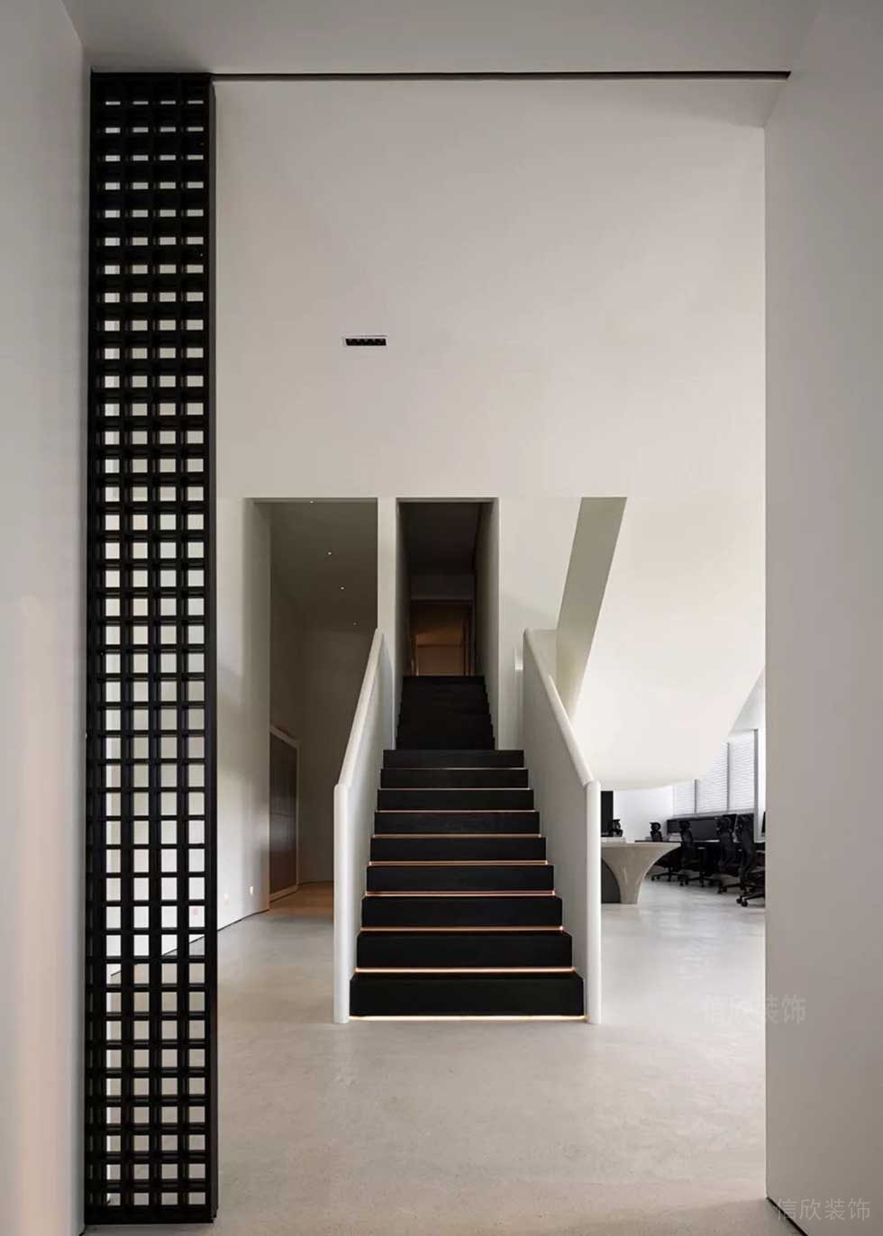 極簡(jiǎn)風(fēng)格風(fēng)格商務(wù)辦公室樓梯空間裝修圖