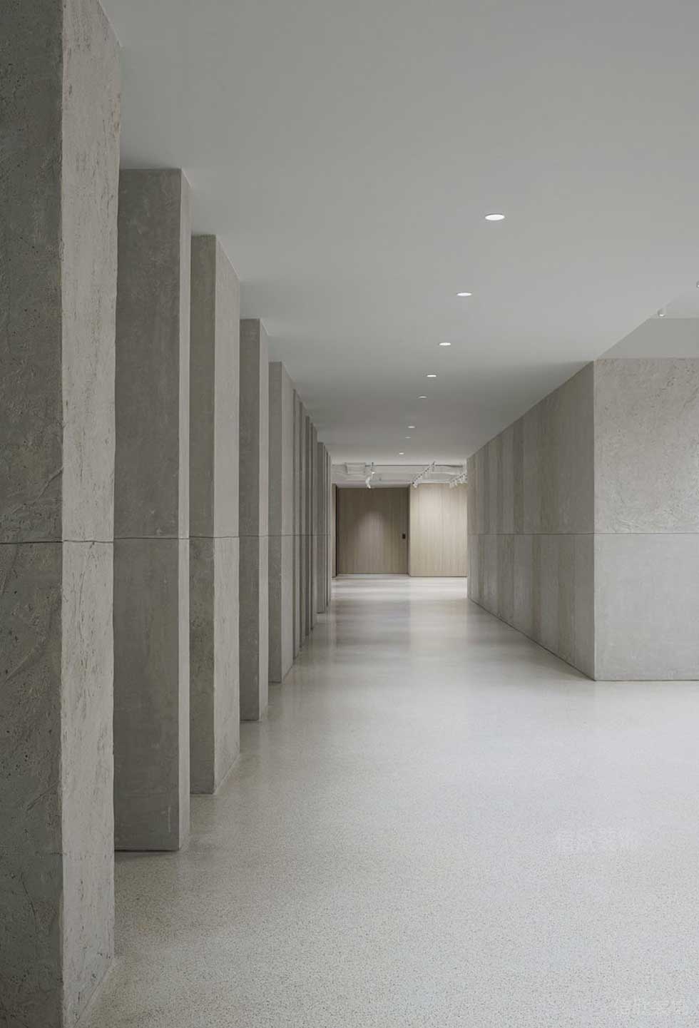 極簡風(fēng)格企業(yè)辦公室大堂走廊效果圖