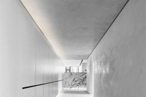 極簡風(fēng)格寫字樓案例走廊裝修圖