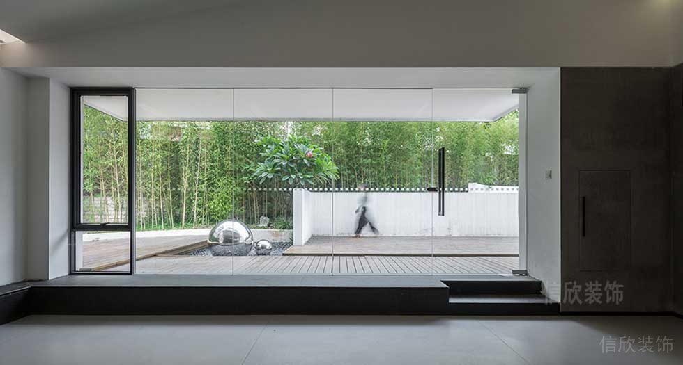 簡約風(fēng)格辦公場所階梯式休息區(qū)裝修圖