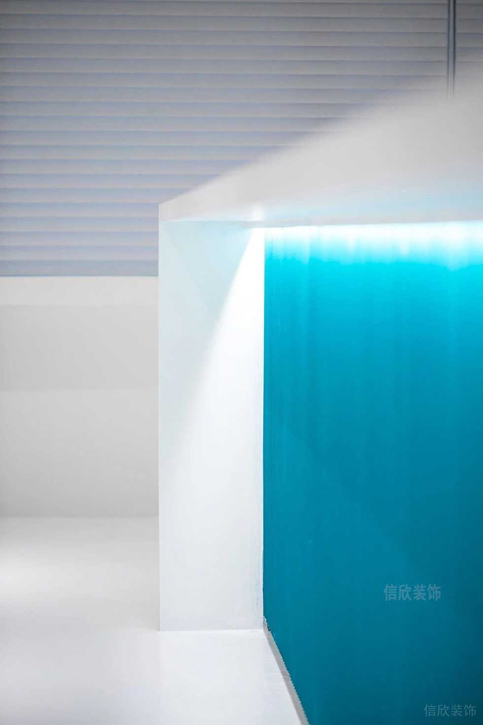 簡(jiǎn)約風(fēng)格辦公室大堂前臺(tái)暗藏?zé)艄庑Ч麍D