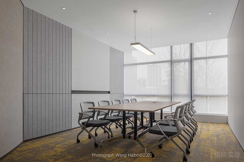 簡(jiǎn)約風(fēng)格辦公室裝修工程會(huì)議室效果圖