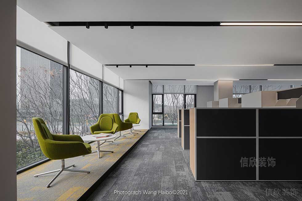 簡約風(fēng)格企業(yè)辦公室休閑洽談區(qū)效果圖