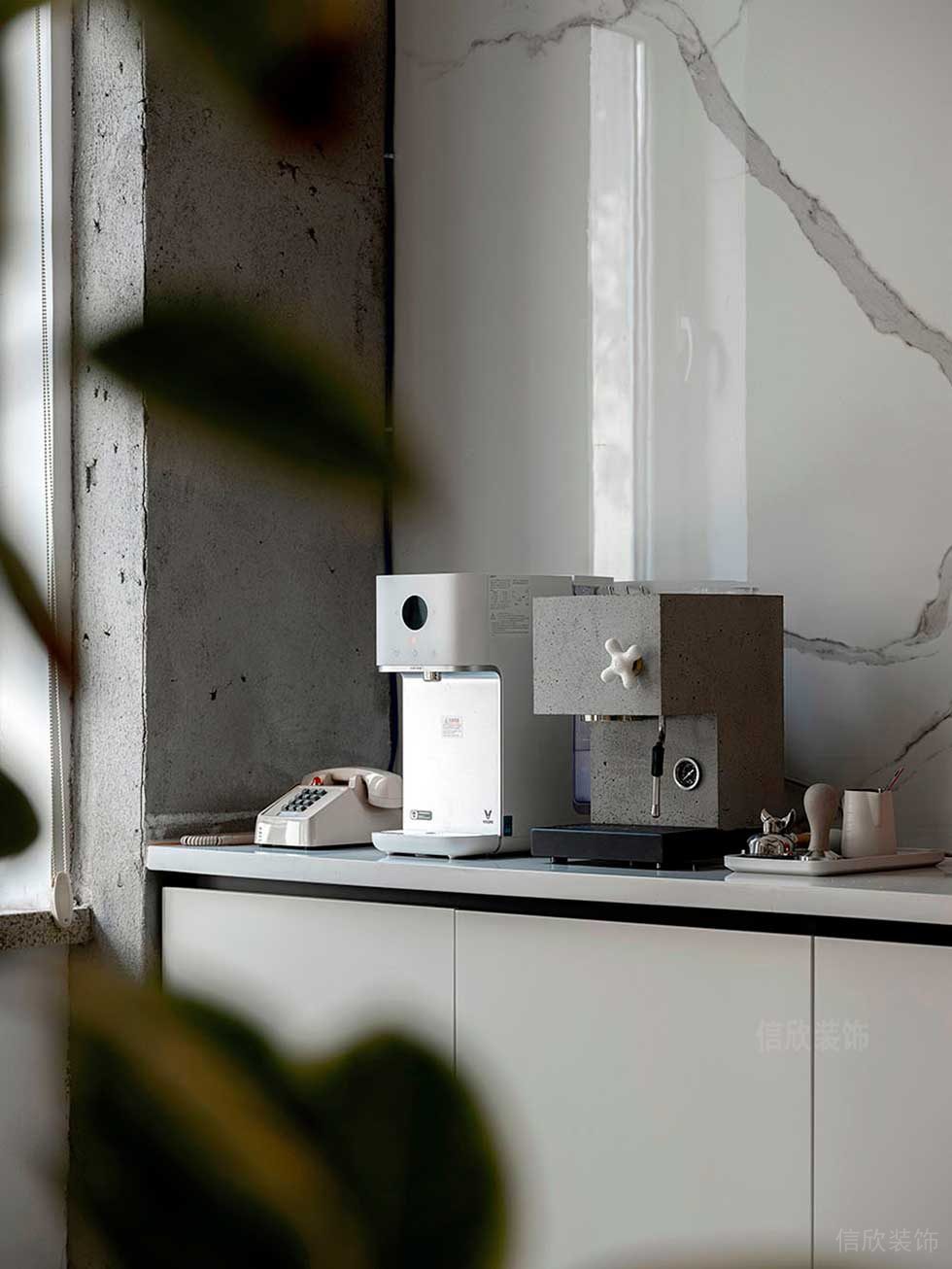 簡約風格商務(wù)辦公室茶水間效果圖