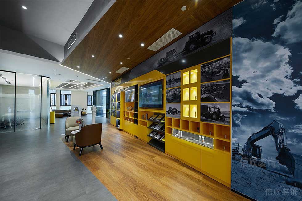 現(xiàn)代風(fēng)格辦公室過道產(chǎn)品陳列區(qū)裝修圖