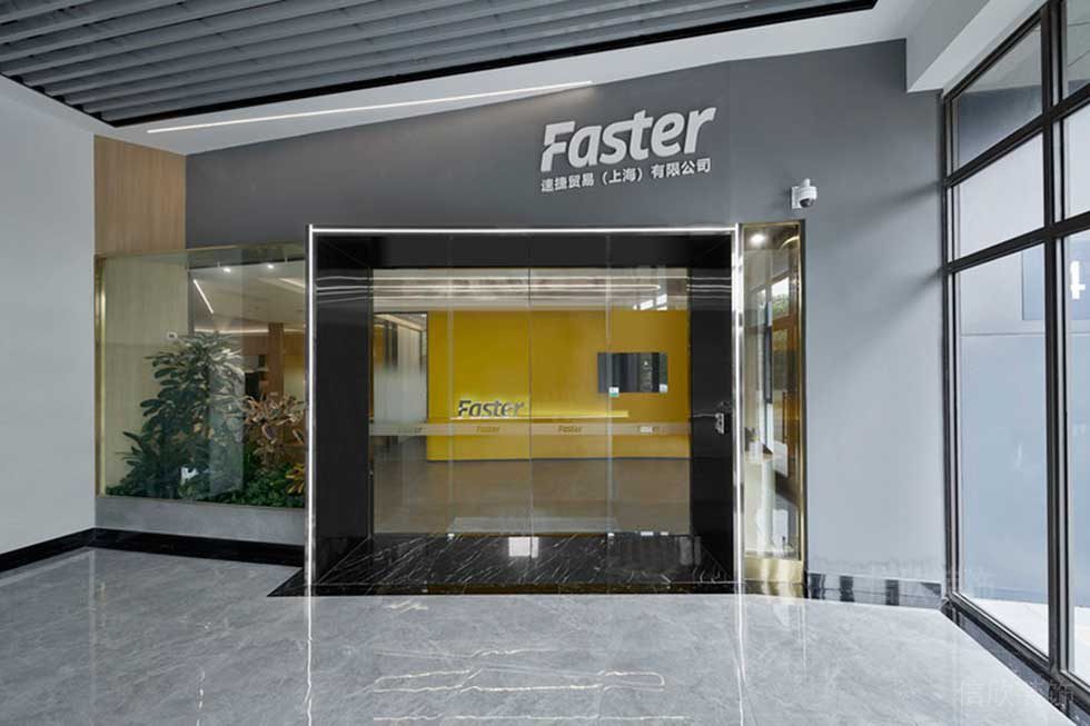 現(xiàn)代風(fēng)格辦公室入口自動(dòng)玻璃門效果圖