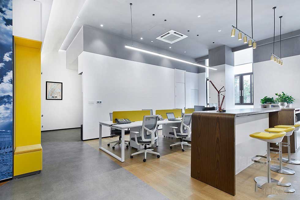 現(xiàn)代簡(jiǎn)約風(fēng)格公司裝修案例多功能辦公區(qū)效果圖