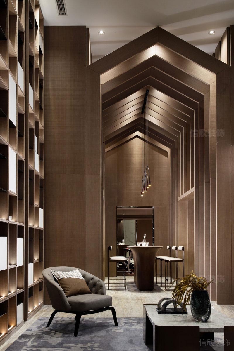 深圳龍華家庭新房全包裝修方案負(fù)一層酒窖