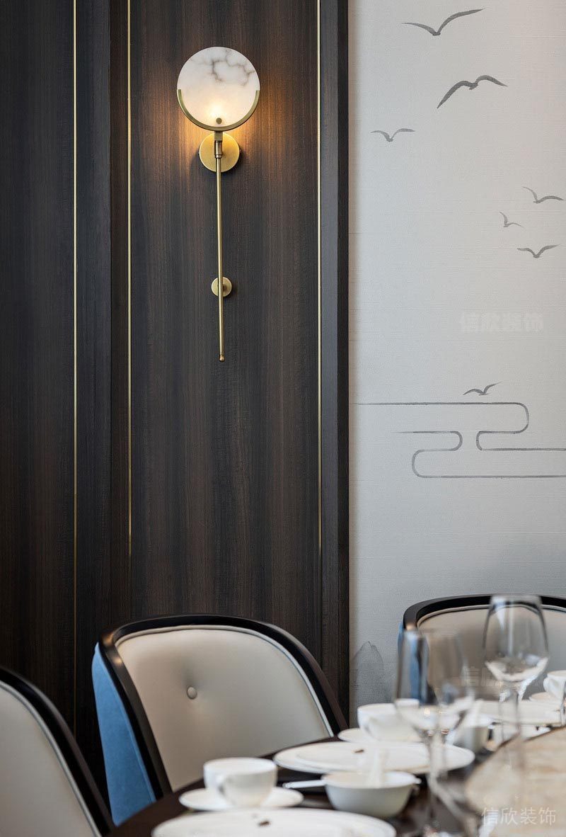 深圳龍崗餐飲店裝修圖家庭聚會(huì)包間墻身木飾面