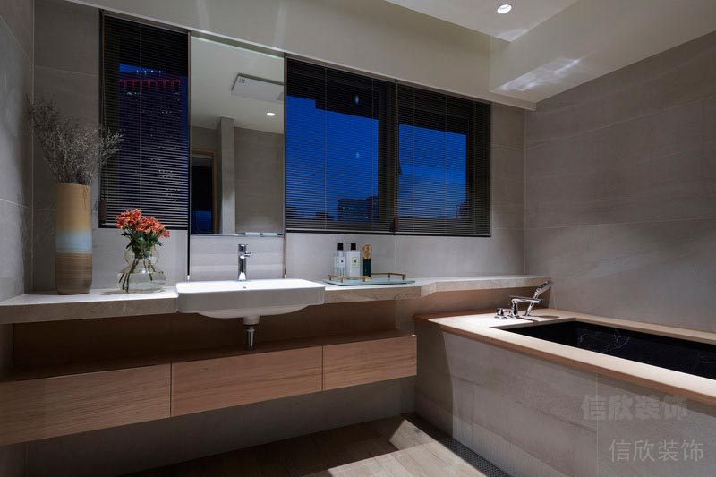 深圳市寶安區(qū)御品巒山花園衛(wèi)生間