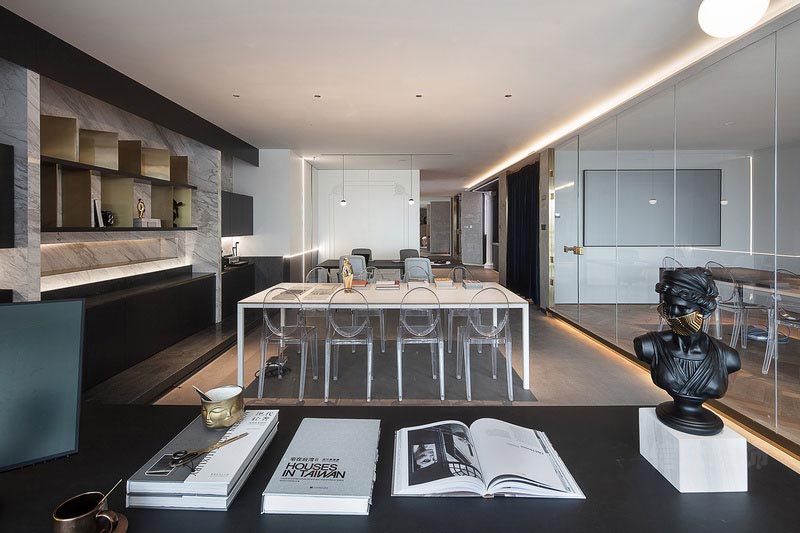 深圳南山現(xiàn)代工業(yè)風(fēng)設(shè)計(jì)公司辦公室裝修視覺感官