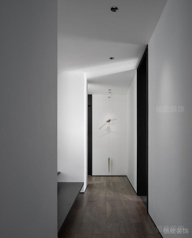 黑白色調(diào)斜面實(shí)木板材過(guò)道效果圖金屬階梯圖